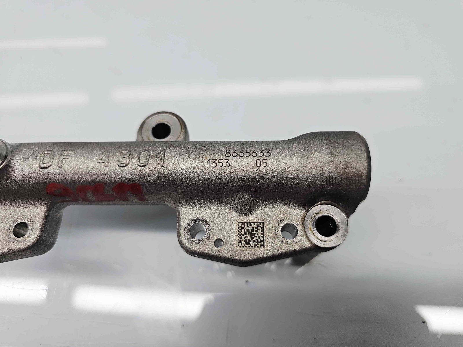 Rampa injectoare Bmw X1 (F48,F49) [Fabr 2015-2022] 8665633 2.0 Benz B48X 158KW / 215CP - imagine 5