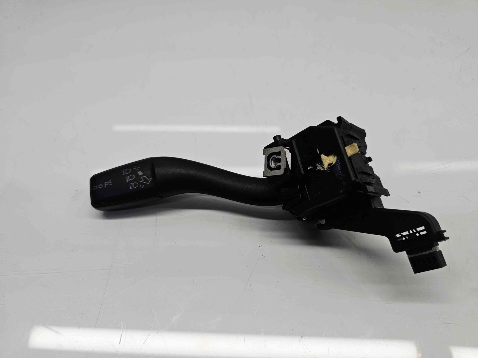 Maneta semnalizare AUDI A3 (8P1) [Fabr 2003-2012] 8P0953513E - imagine 1