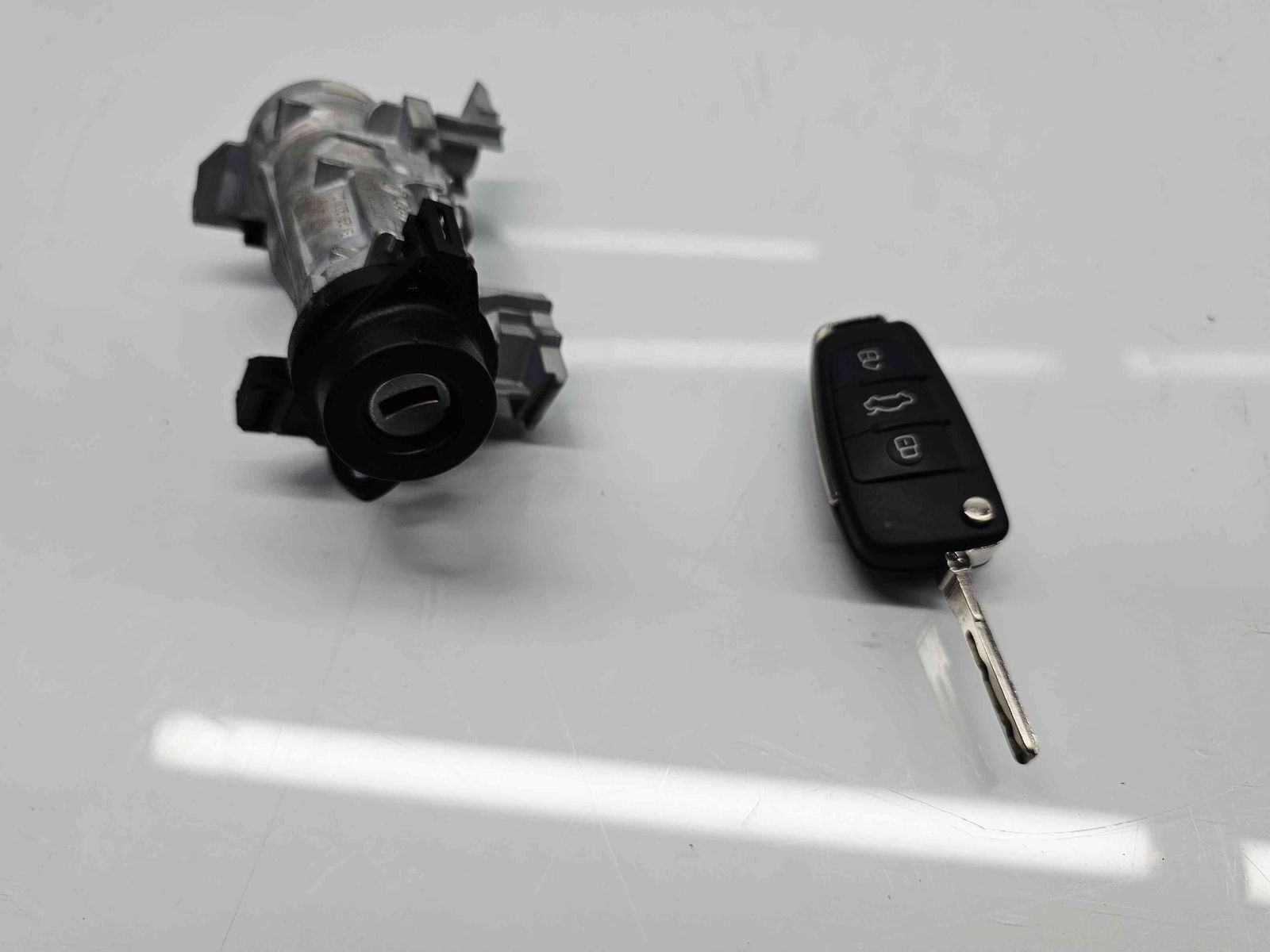 Contact cu cheie Skoda Octavia 2 (1Z3) [Fabr 2004-2013] 1K0905851B 2.0 TDI CFGB125KW / 170CP - imagine 3