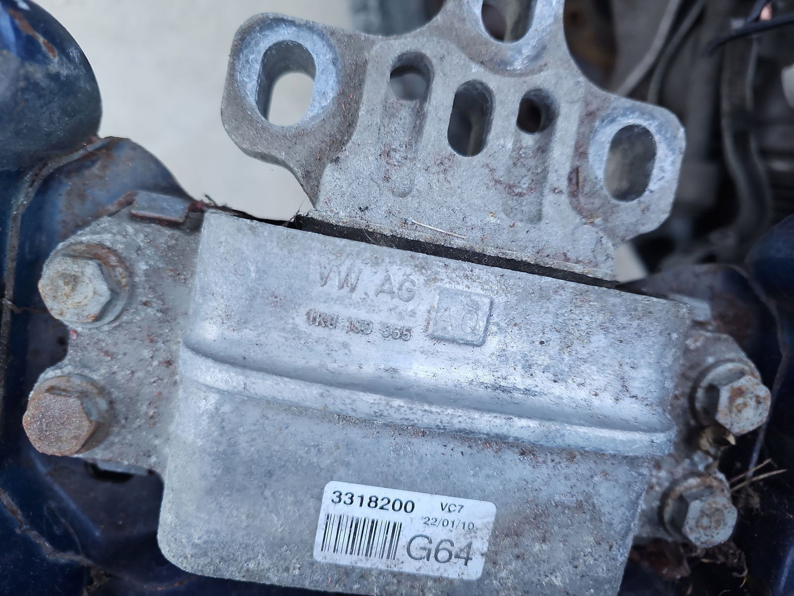 Tampon motor stanga Volkswagen Touran (1T1, 1T2) [Fabr 2003-2010] 1K0199555 2.0 TFSI CCZB 155KW / 210CP - imagine 2