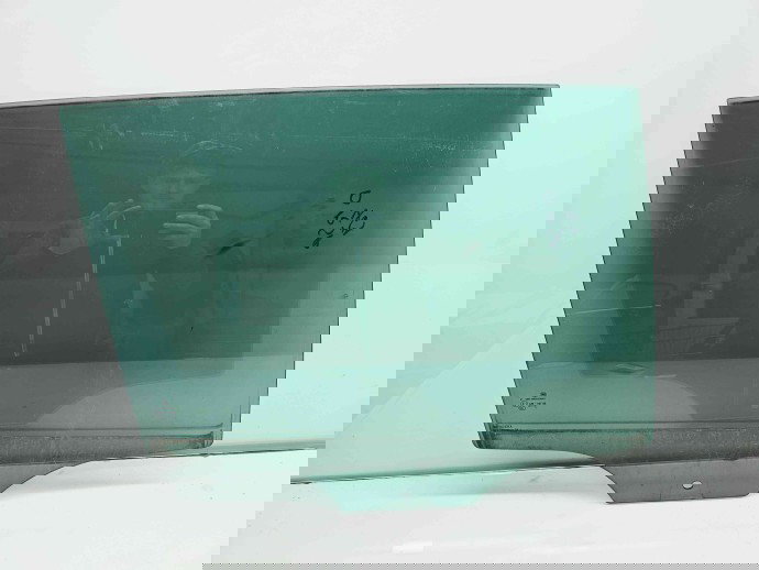 Geam usa dreapta spate Volkswagen Golf 7 (5G) [Fabr 2014-prezent] OEM