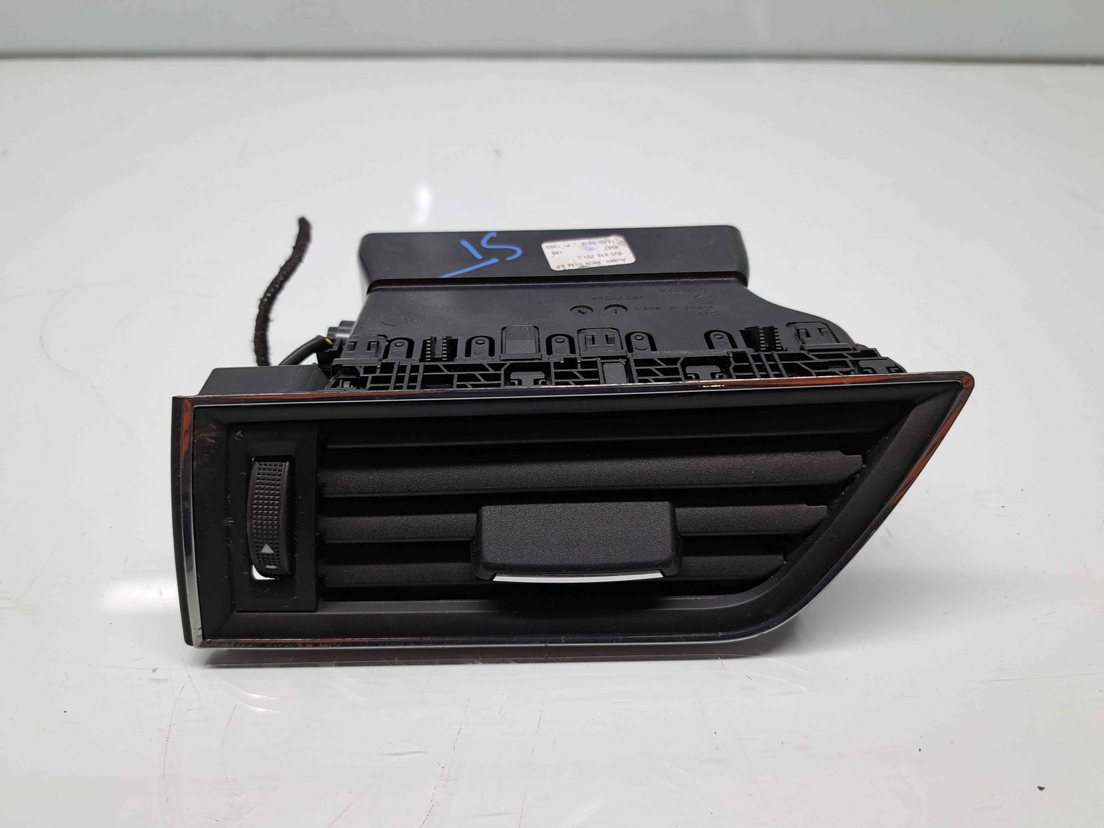 Grila aerisire stanga Skoda Superb III Combi (3V5) [Fabr 2015-2024] 3V0819701C - imagine 1