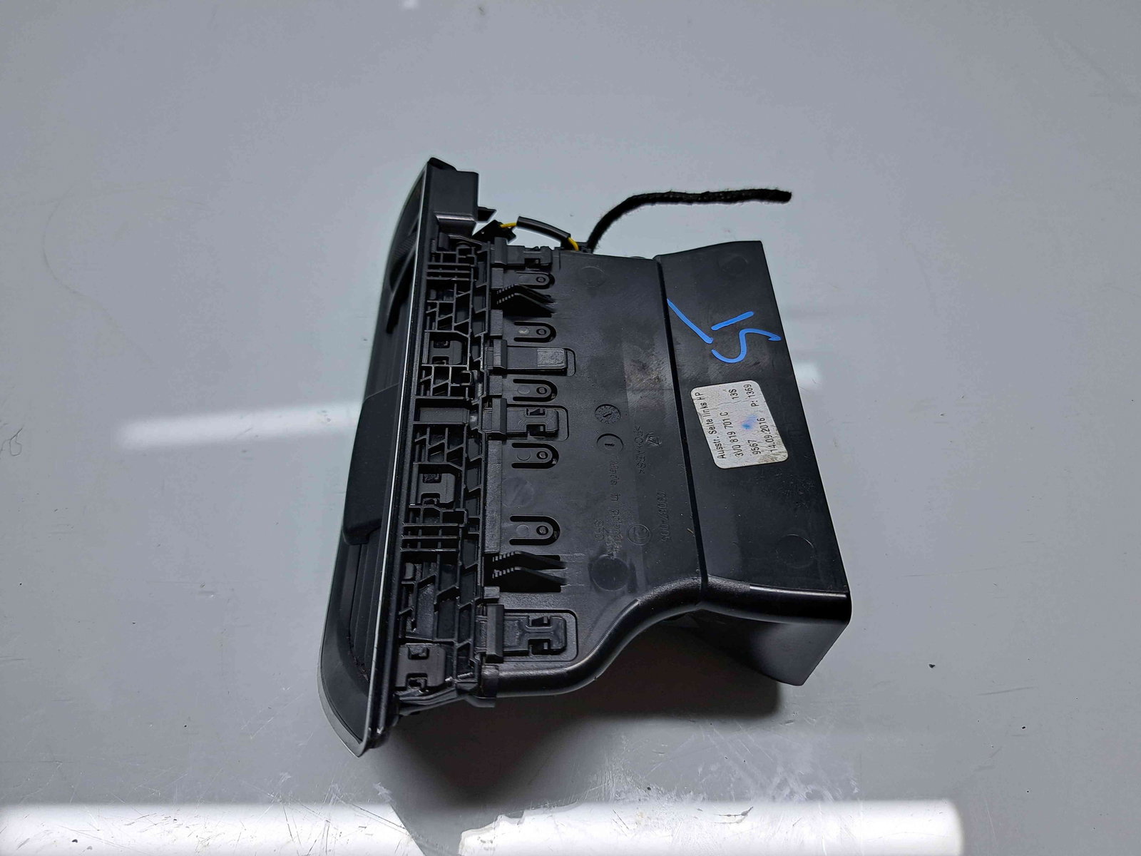 Grila aerisire stanga Skoda Superb III Combi (3V5) [Fabr 2015-2024] 3V0819701C - imagine 2