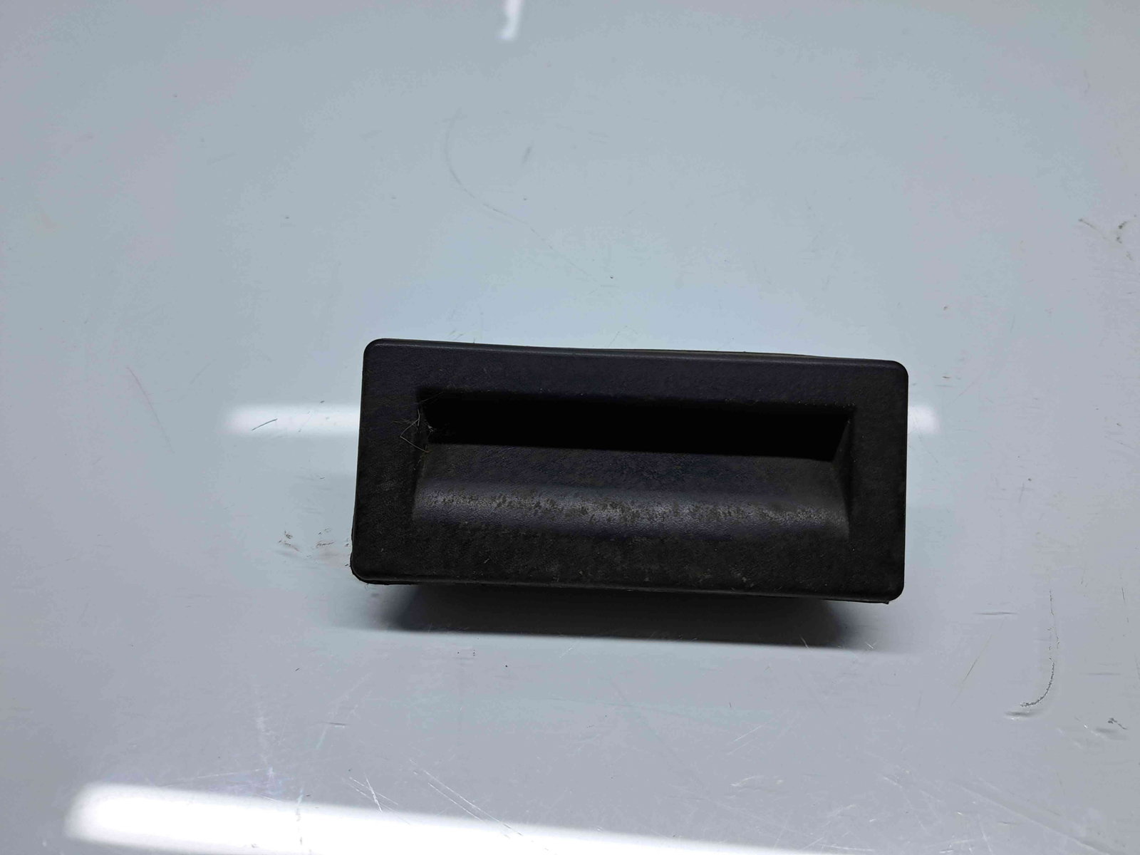 Maner haion Skoda Superb III Combi (3V5) [Fabr 2015-2024] 3V0827566S - imagine 1