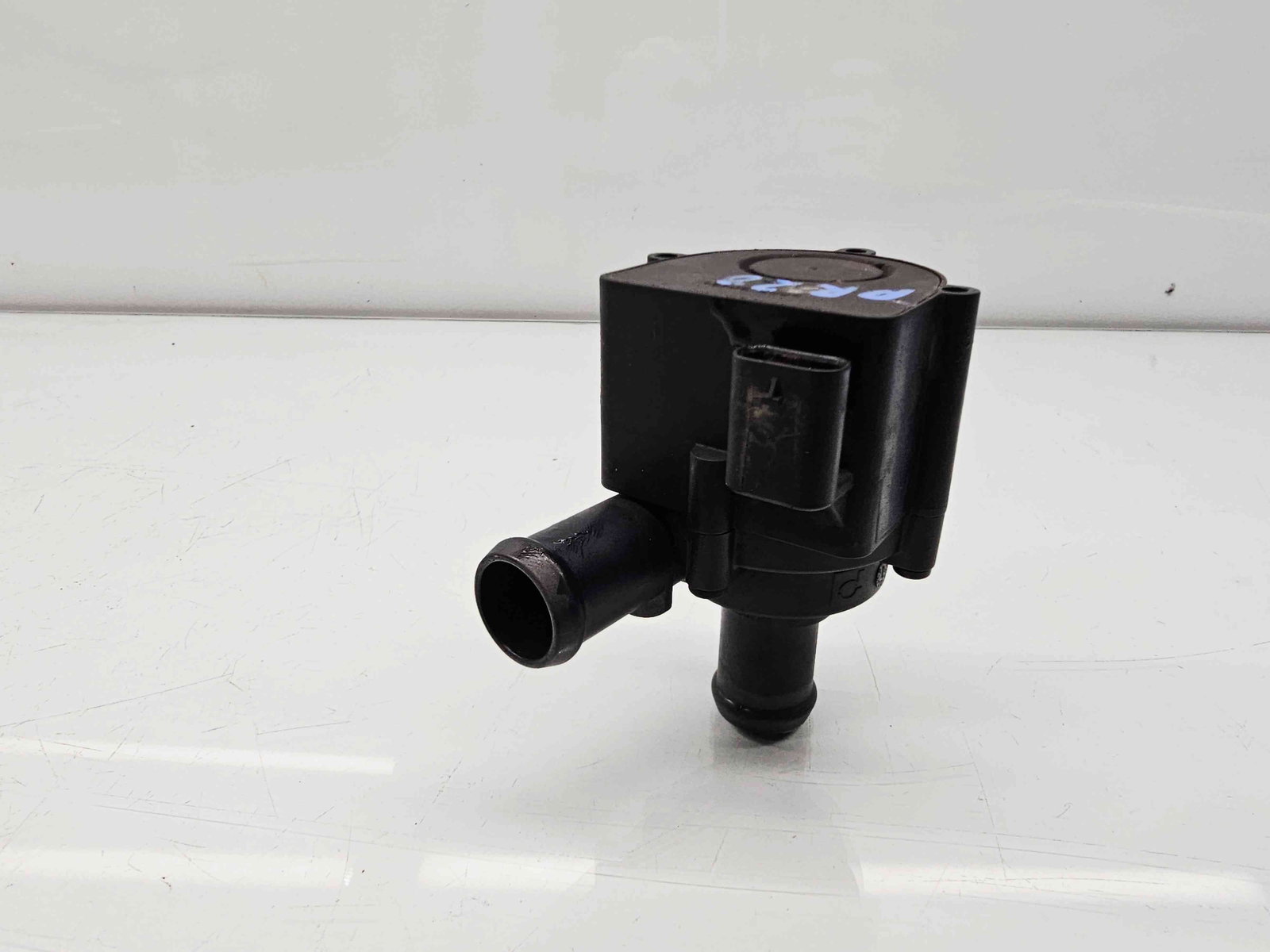 Pompa recirculare apa Skoda Superb III Combi (3V5) [Fabr 2015-2024] 5Q0965561B 2.0 TDI DFCA 140KW / 190CP - imagine 5