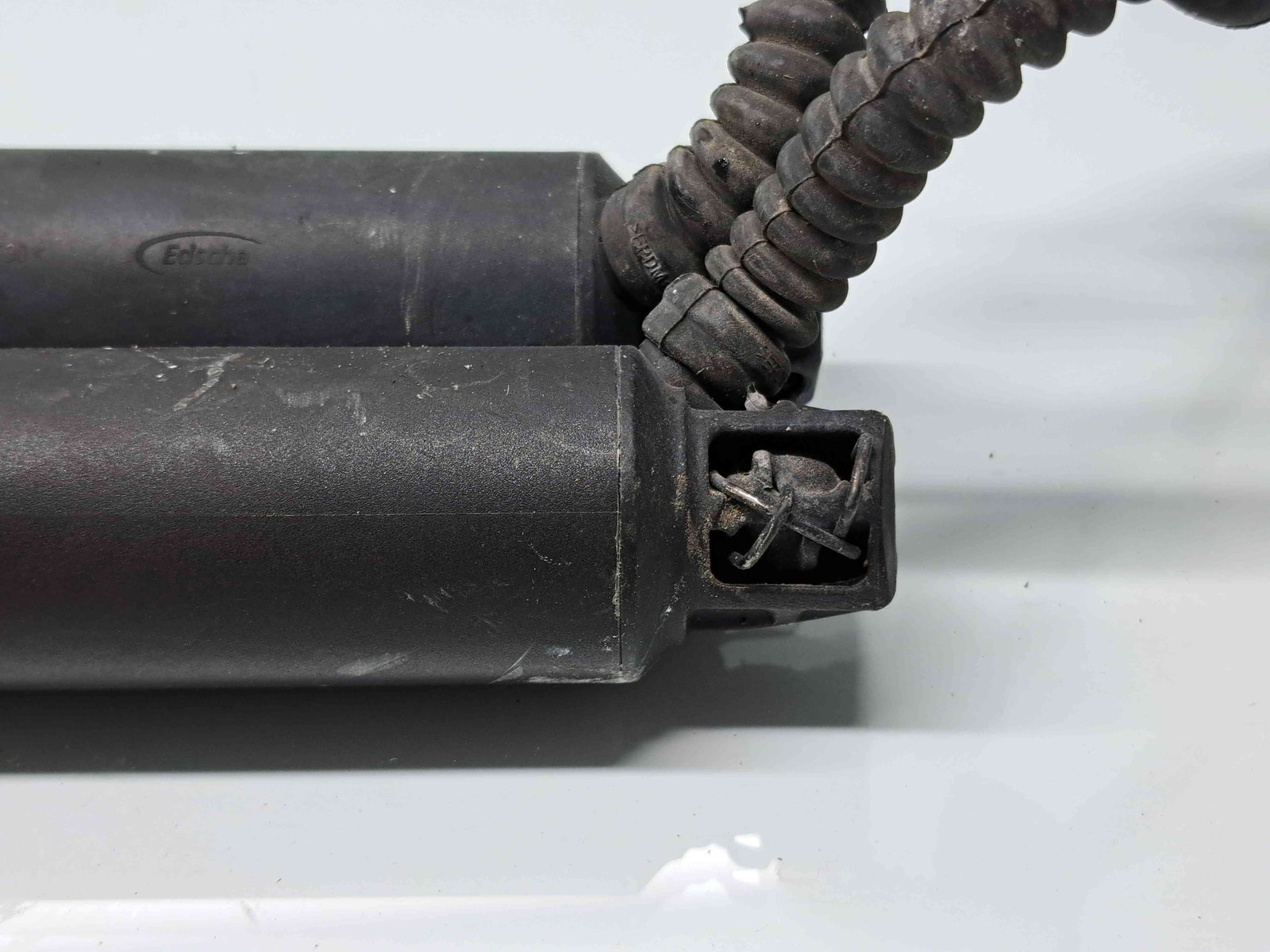 Set amortizor haion Skoda Superb III Combi (3V5) [Fabr 2015-2024] 3V9827851B / 3V9827852B - imagine 3