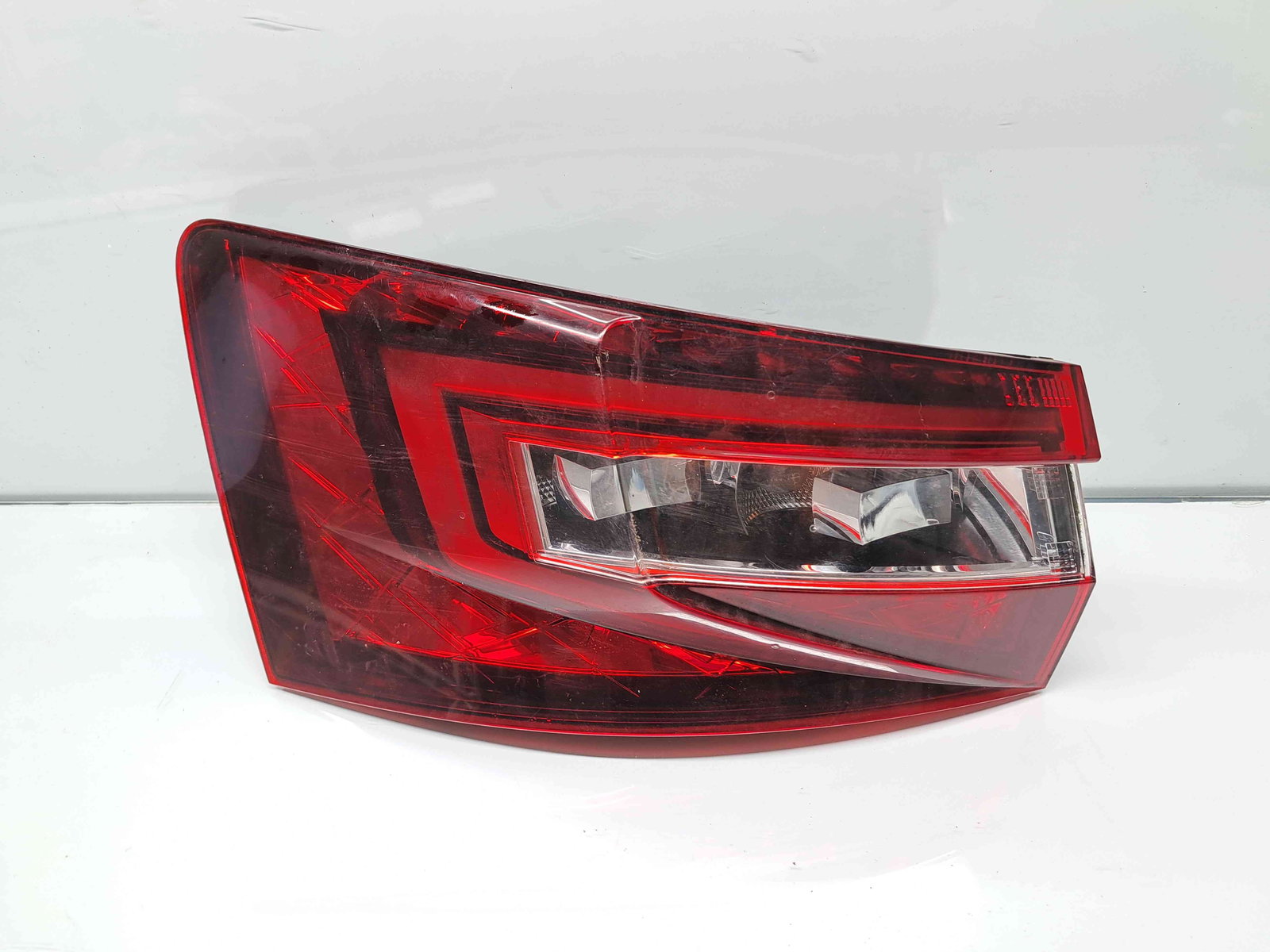 Stop aripa stanga Skoda Superb III Combi (3V5) [Fabr 2015-2024] 3V9945207A - imagine 2