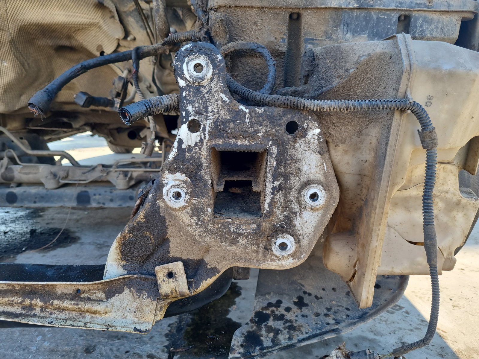 Lonjeron stanga Volkswagen Transporter 5 (7HB, 7HJ) [Fabr 2004-2013] OEM - imagine 2