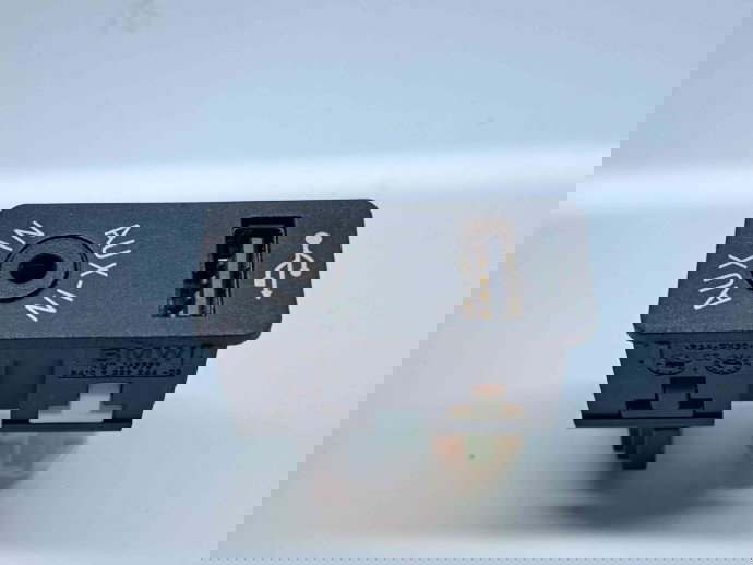  Conector auxiliar USB  Bmw 3 (F30) [Fabr 2012-2017] 9229246-03