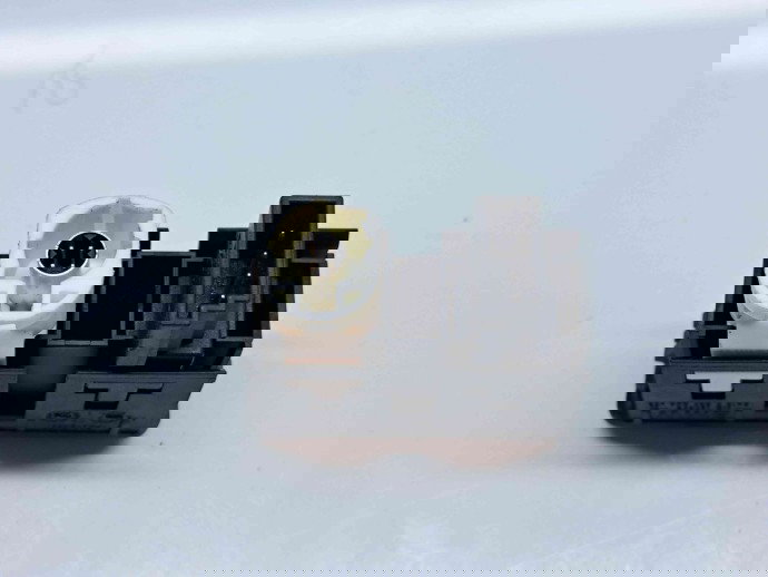  Conector auxiliar USB  Bmw X1 (F48,F49) [Fabr 2015-2022] 9229246-03