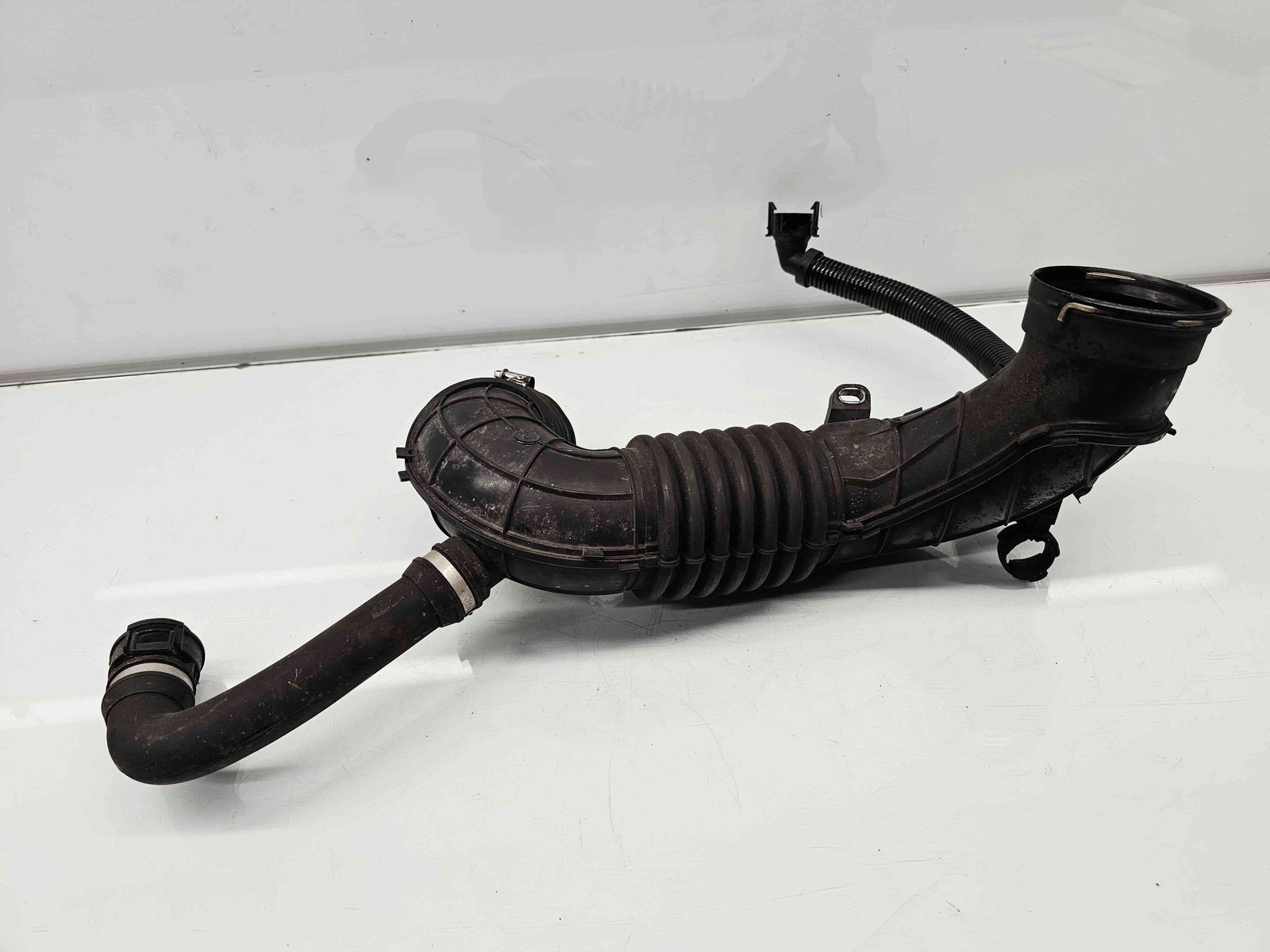 Tub admisie aer Bmw 4 (F32) [Fabr 2013-2021] 586509 2.0 N47D 85KW / 116CP - imagine 3