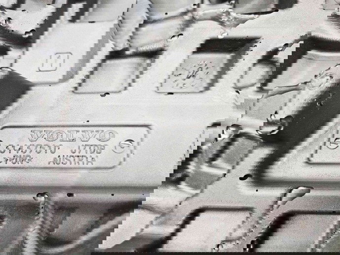 Capac motor  Volvo V60 [Fabr 2010-2018] 31437510 2.0 Benz B4204T 90KW / 122CP