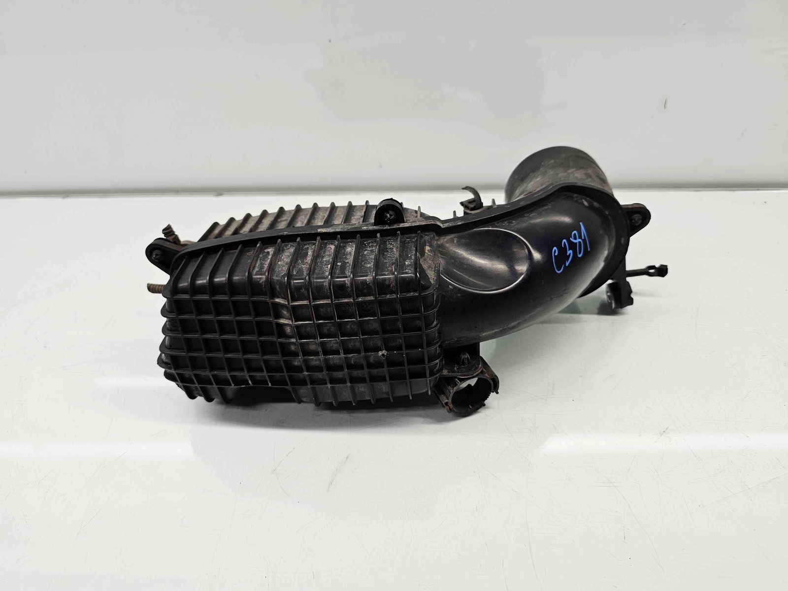 Rezonator aer Volvo S60 ll [Fabr 2010-2018] 31319692 2.0 Benz B4204T 90KW / 122CP - imagine 1
