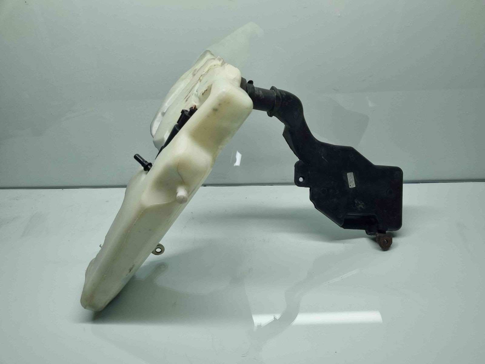 Vas lichid parbriz AUDI A5 (8T3) [Fabr 2007-2015] 8T0955453C - imagine 3