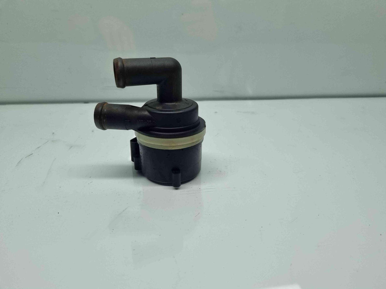 Pompa recirculare apa Volkswagen Tiguan (5N) [Fabr 2007-2016] 5N0965561A 2.0 TDI CJCA 105KW / 143CP - imagine 5