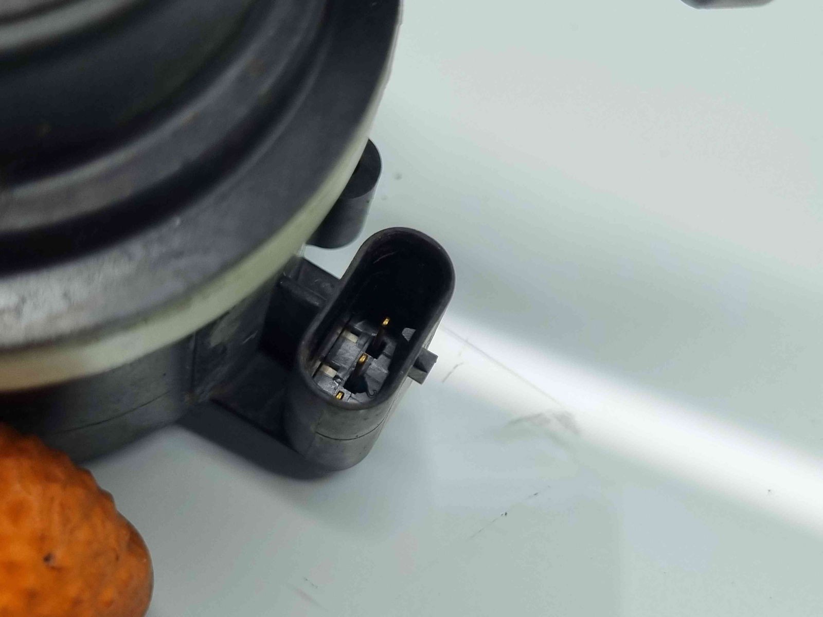 Pompa recirculare apa Volkswagen Passat CC (358) [Fabr 2012-2016] 5N0965561A 2.0 TDI CJCA 105KW / 143CP - imagine 3