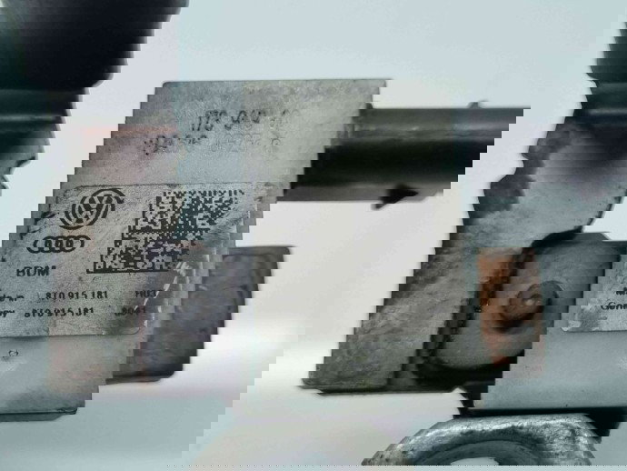  Borna baterie (-)  AUDI A6 (4G5, C7) [Fabr 2011-2017] 8T0915181 