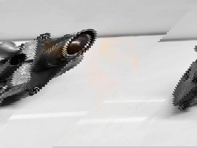 Supapa EGR  Volkswagen Passat B8 (3G2) [Fabr 2015-prezent] 04L131501RV 2.0 TDI DFCA 140KW / 190CP