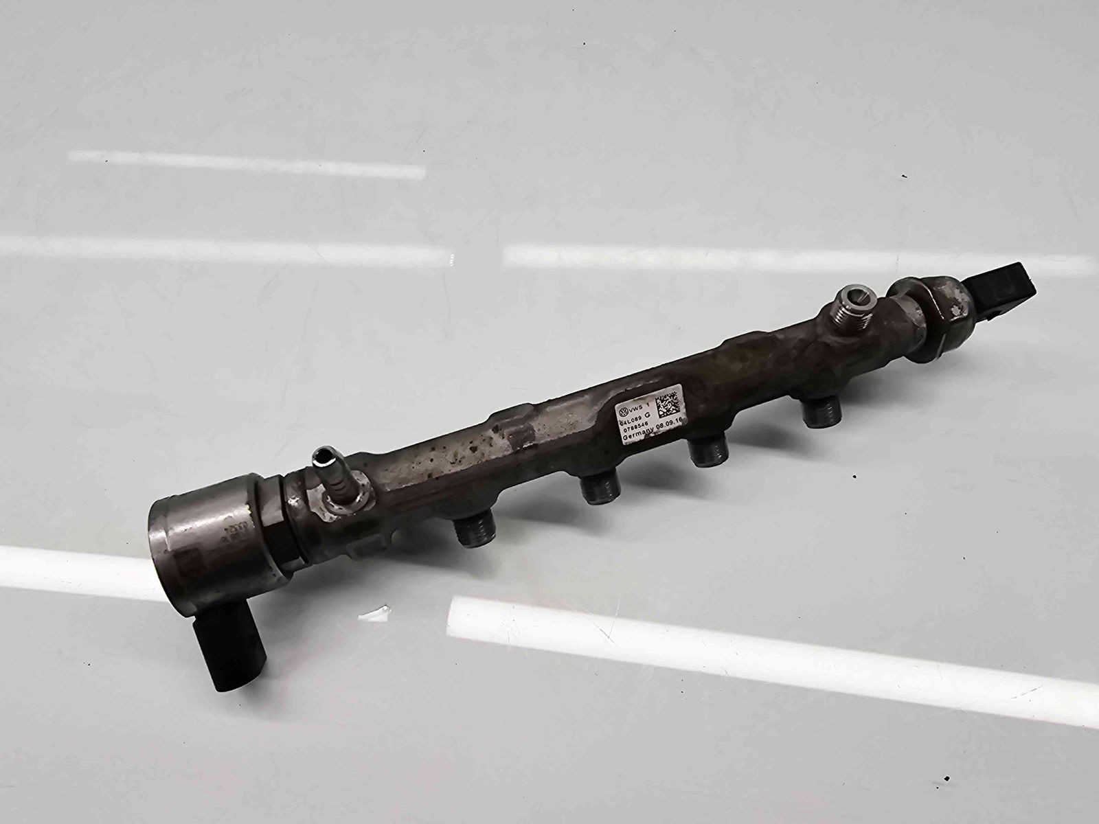 Rampa injectoare Volkswagen Tiguan II (AD1, AX1) [Fabr 2016-2018] 04L089G 2.0 TDI DFCA 140KW / 190CP - imagine 3