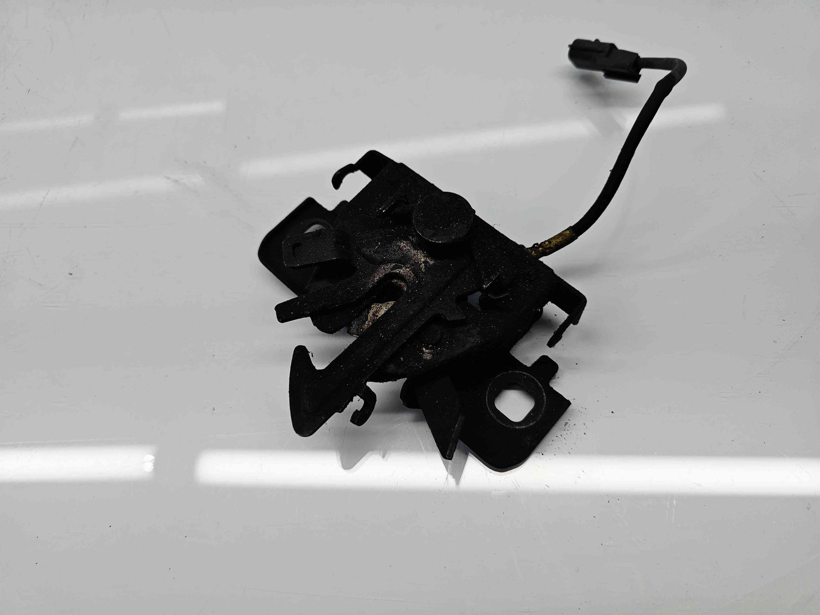 Broasca capota Renault Captur (J87) [Fabr 2013-2017] 656011705R - imagine 3