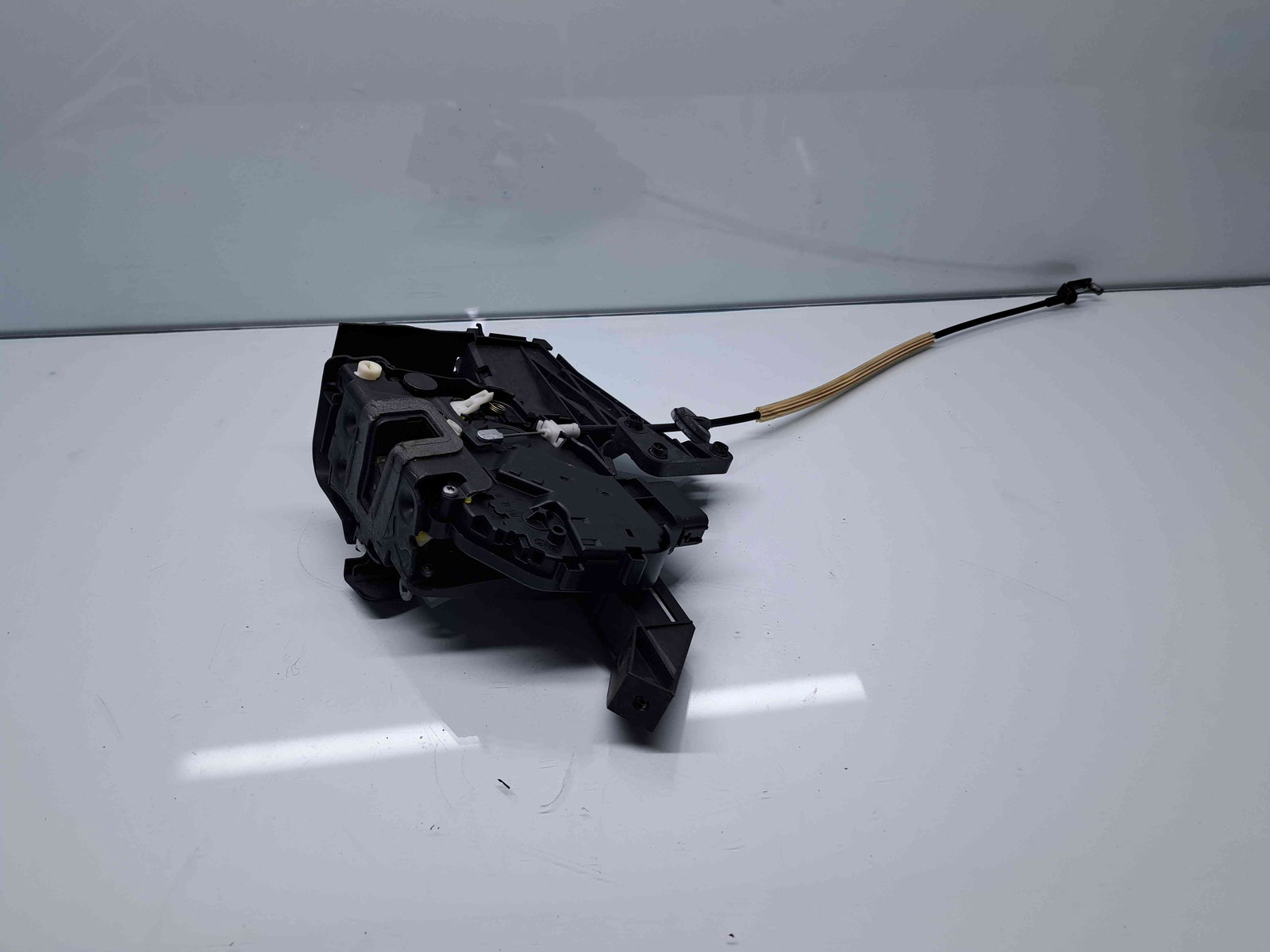 Broasca usa stanga spate Ford Kuga I [Fabr 2008-2012] OEM - imagine 1