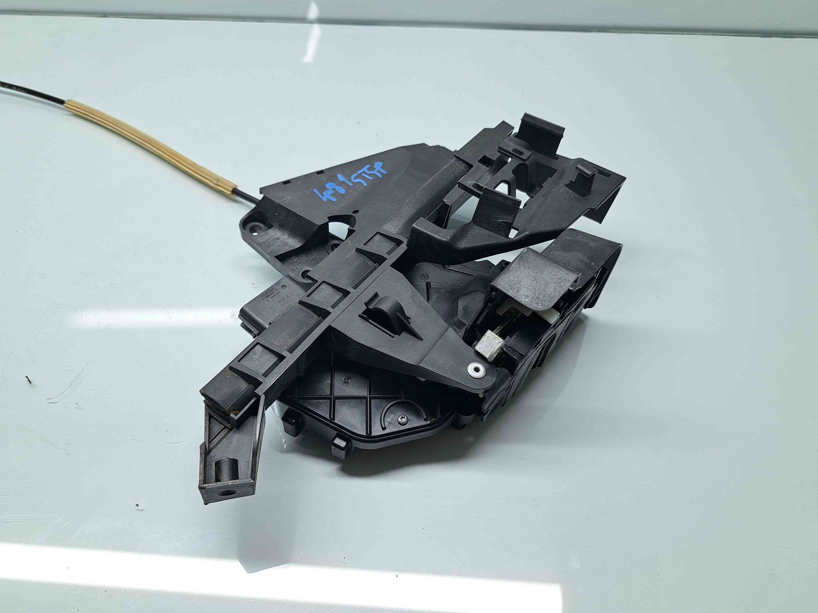 Broasca usa stanga spate Ford Kuga I [Fabr 2008-2012] OEM - imagine 3