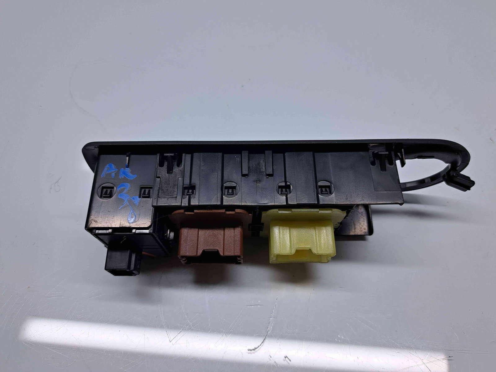 Butoane comanda geamuri sofer Renault Captur (J87) [Fabr 2013-2017] 254298409R - imagine 2