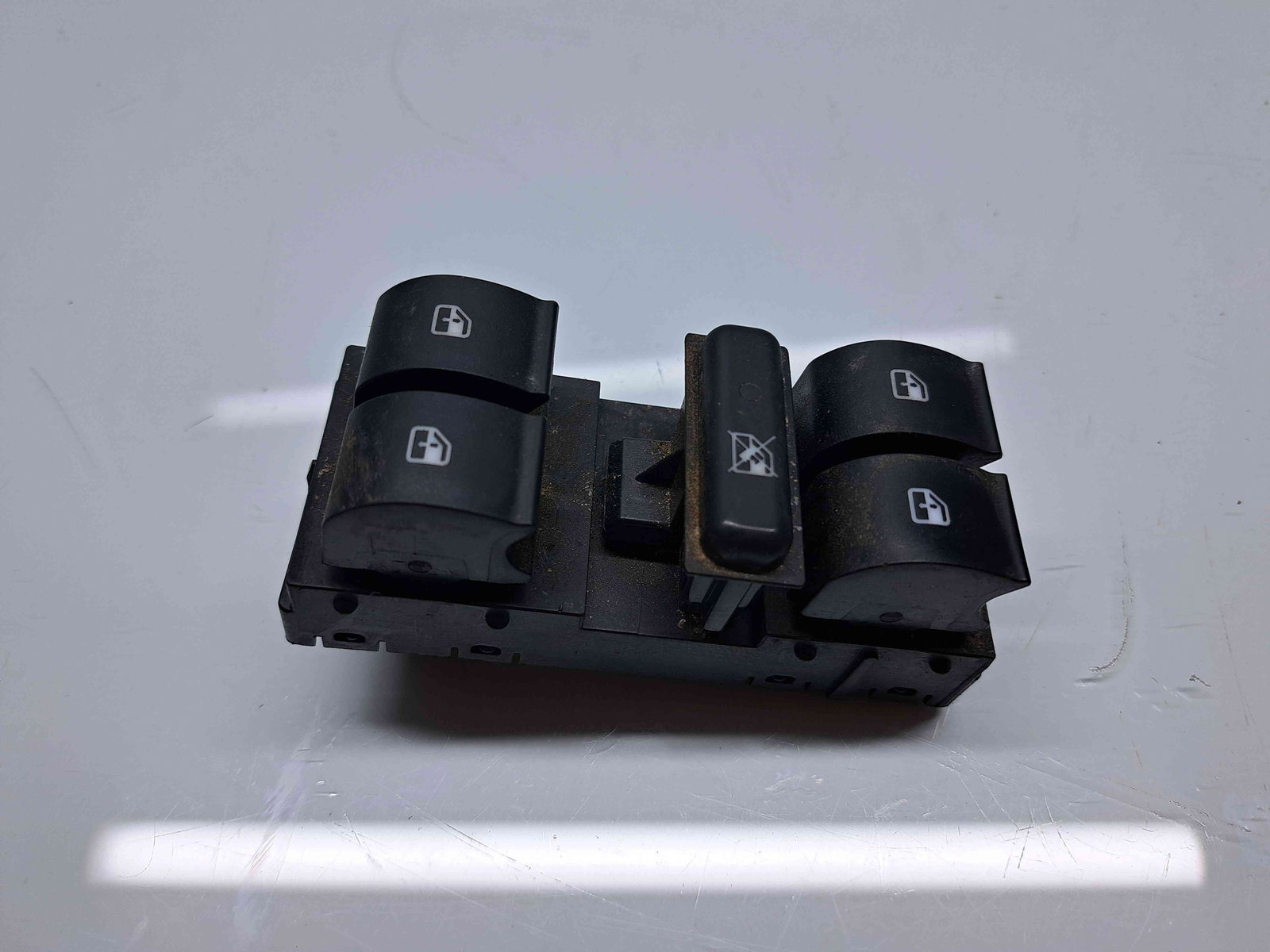 Butoane comanda geamuri sofer Fiat 500L Trekking [Fabr 2012-prezent] OEM - imagine 2