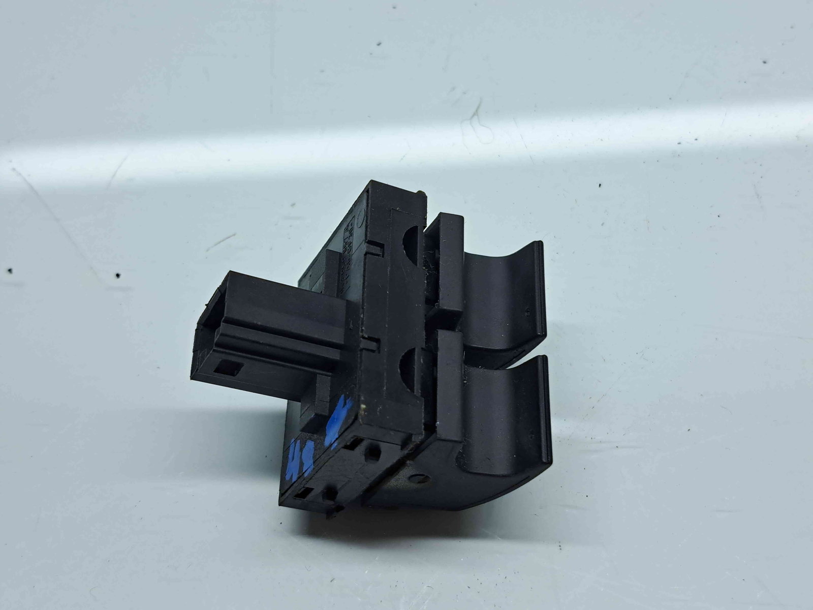 Butoane comanda geamuri sofer Volkswagen Polo (6R) [Fabr 2009-2016] 1K3959857A - imagine 3