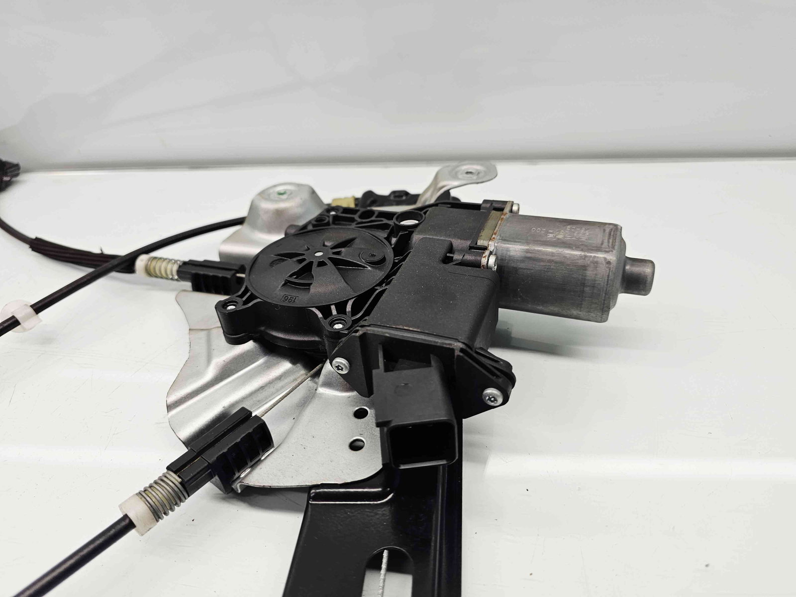 Macara electrica geam stanga fata Opel Zafira C (D75) Tourer [Fabr 2011-2017] 13260137 - imagine 4