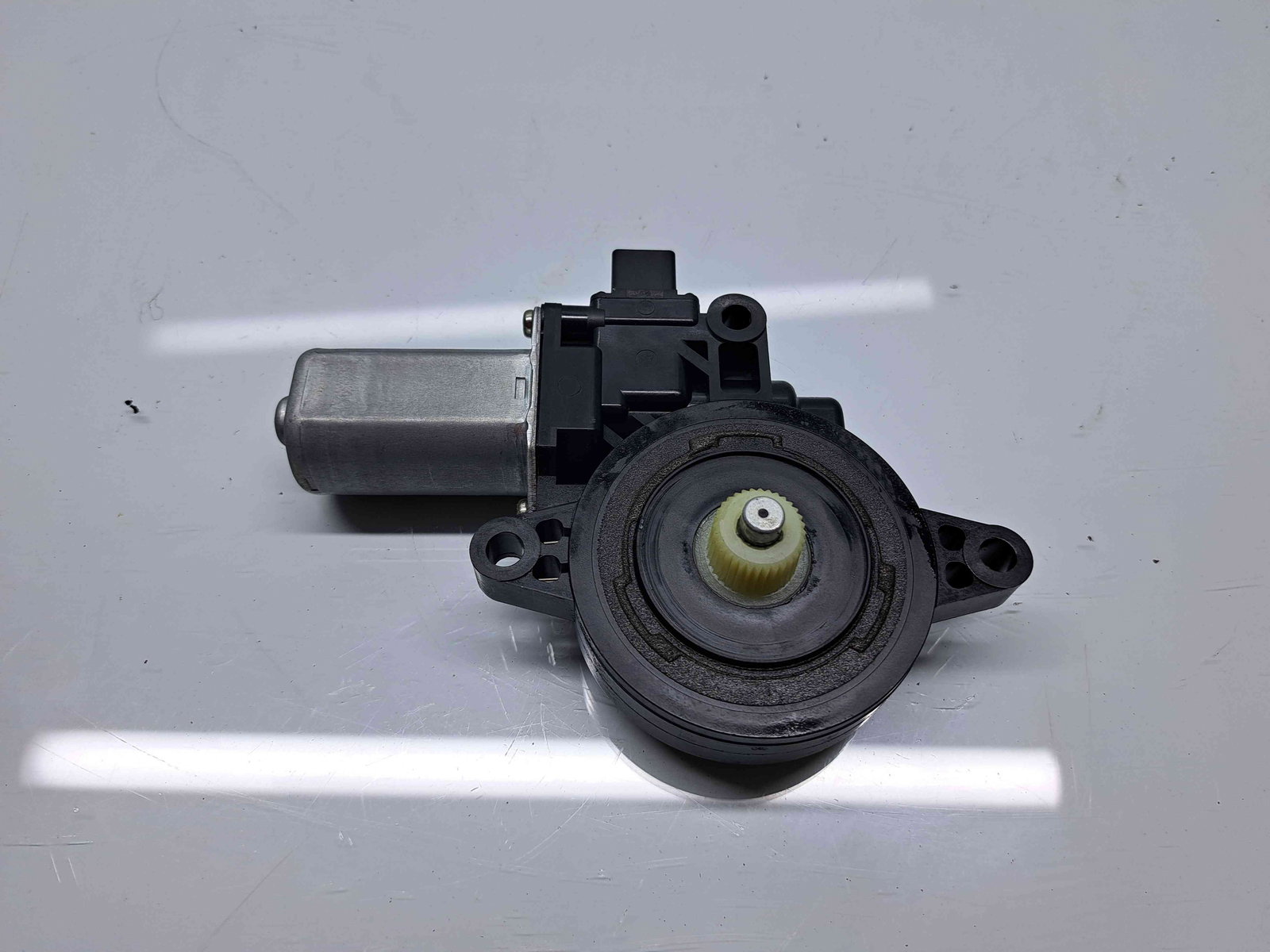 Motoras geam dreapta fata MAZDA CX-5 (KE) [Fabr 2011-2016] D6515858X - imagine 3