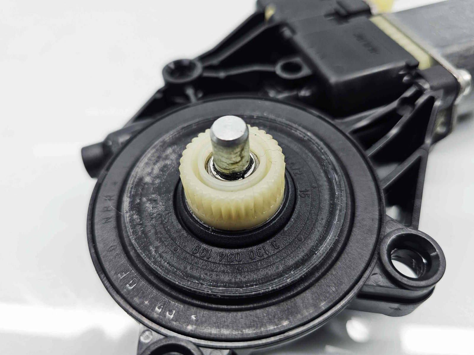 Motoras geam dreapta fata Ford Fiesta 6 facelift [Fabr 2008-2019] 8A61-14553-B - imagine 2