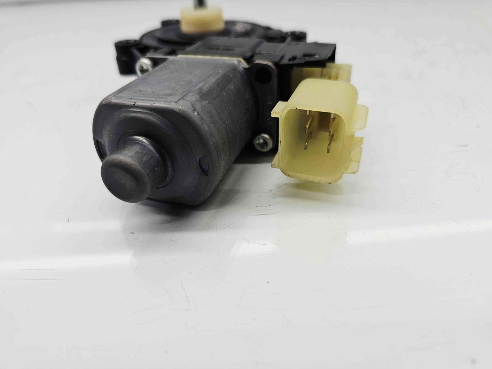 Motoras geam dreapta fata Ford Fiesta 6 facelift [Fabr 2008-2019] 8A61-14553-B - imagine 3