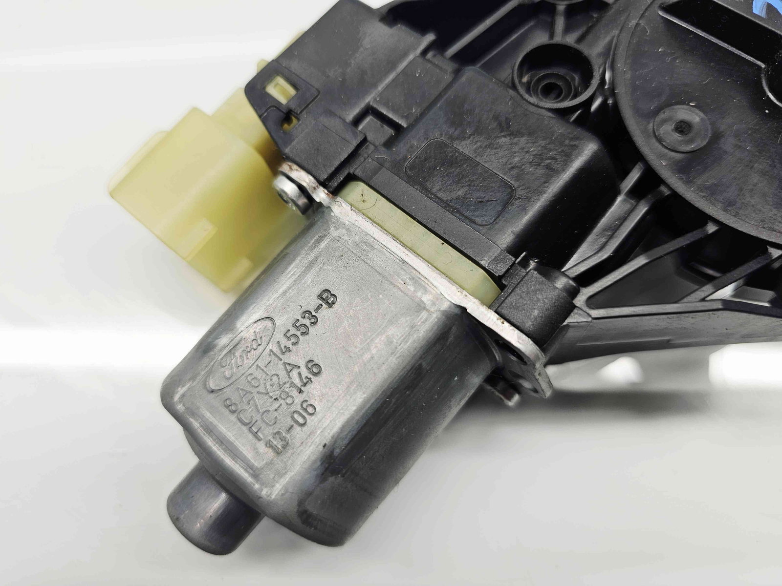 Motoras geam dreapta fata Ford Fiesta 6 facelift [Fabr 2008-2019] 8A61-14553-B - imagine 5