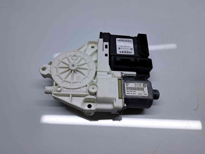 Motoras geam stanga fata Volkswagen Tiguan (5N) [Fabr 2007-2016] 1K0959792J / 5N0959702