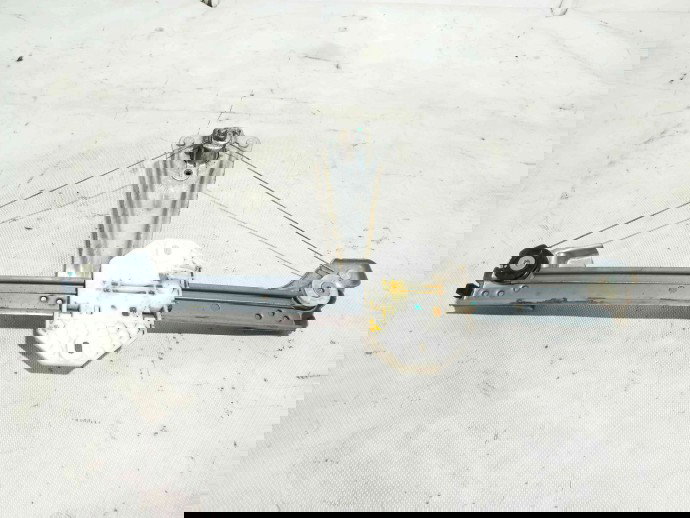 Macara geam dreapta spate 827202131R Dacia Logan 2 1.5 K9K 2012-2022