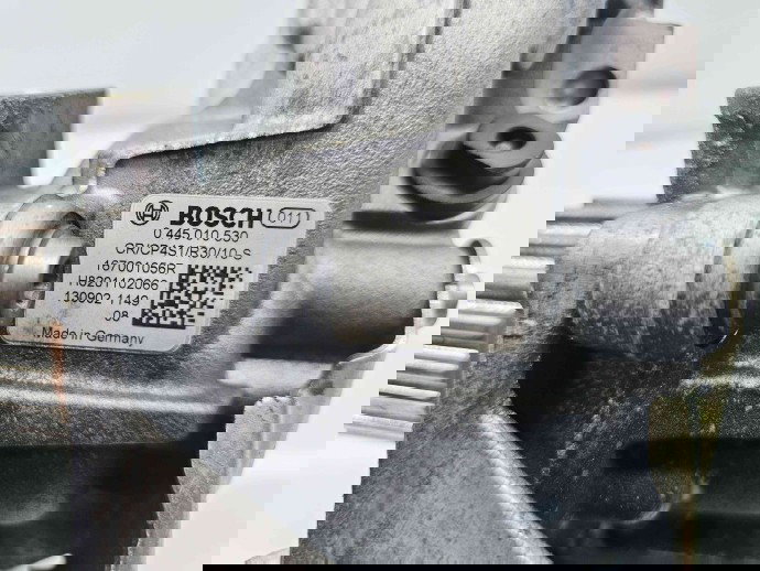 Pompa inalta presiune Renault Captur (J87) [Fabr 2013-2017] 167001056R 1.5 dCi K9K608 66KW / 90CP