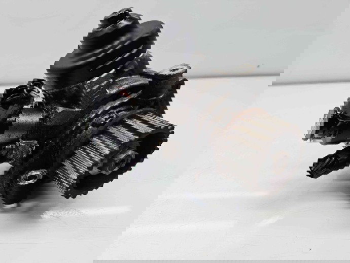 Pompa inalta presiune Renault Captur (J87) [Fabr 2013-2017] 167001056R 1.5 dCi K9K608 66KW / 90CP