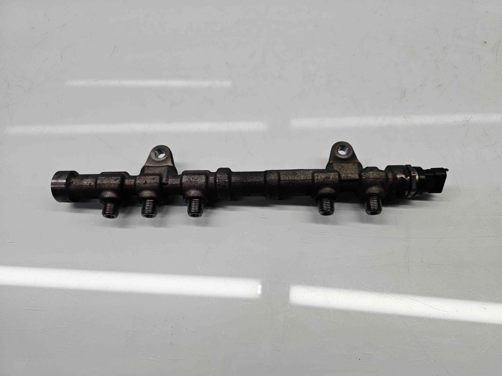 Rampa injectoare Fiat 500L Trekking [Fabr 2012-prezent] 55234437 1.3 199B4000 62KW / 85CP - imagine 1