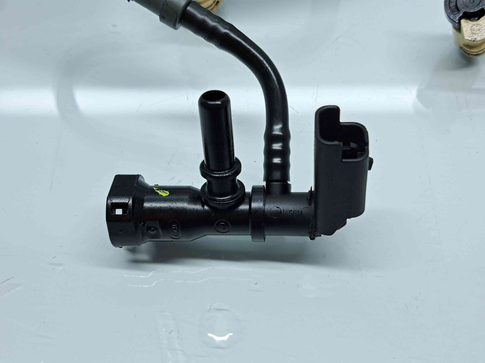 Conducta retur injectoare Renault Clio 4 [Fabr 2012-prezent] 166714557R 1.5 dCi K9K656 81KW / 110CP - imagine 4