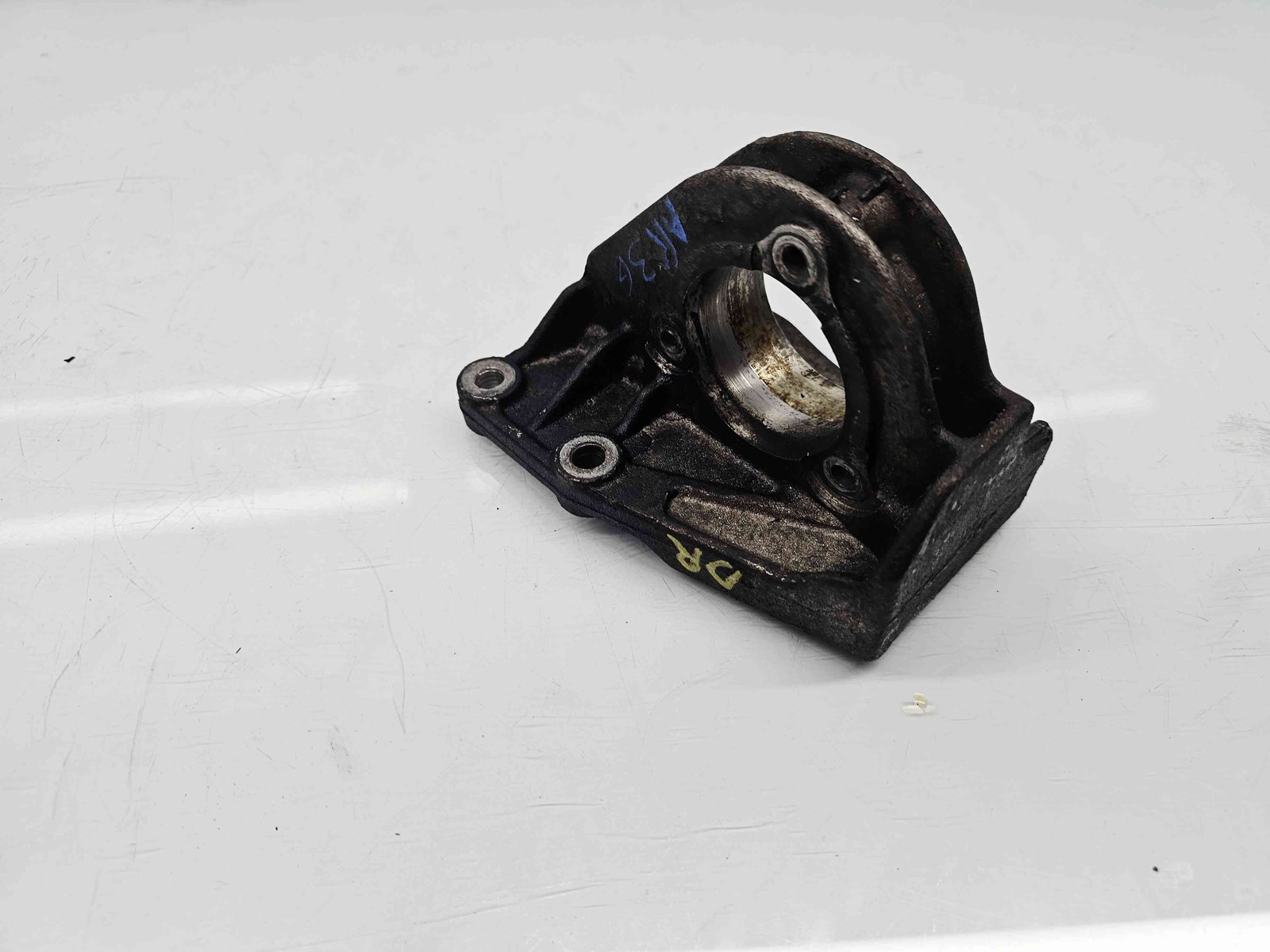 Suport planetara dreapta Fiat 500L Trekking [Fabr 2012-prezent] 55206215 1.3 199B4000 62KW / 85CP - imagine 1