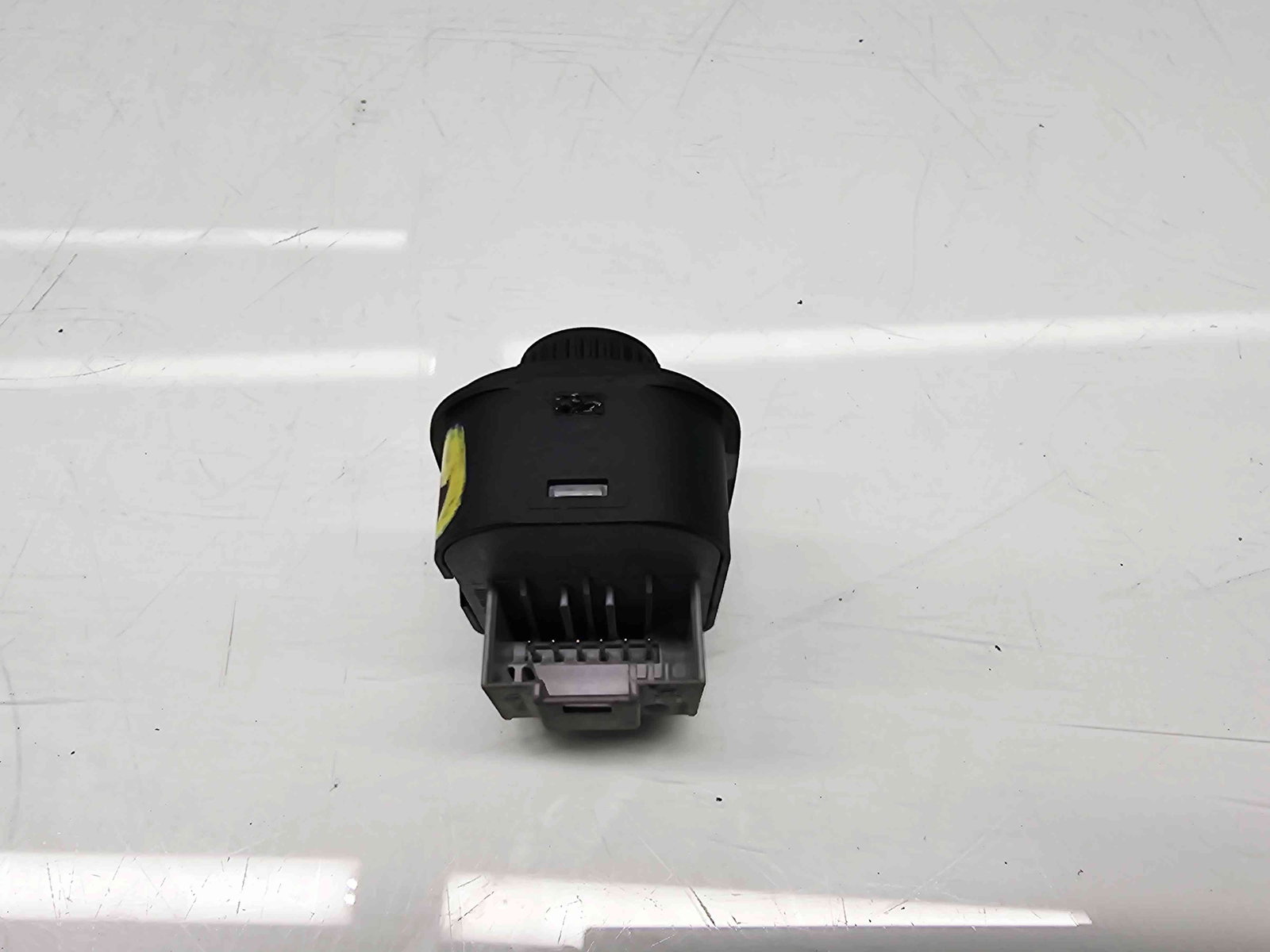 Buton reglaj oglinzi Volkswagen Golf 5 (1K1) [Fabr 2004-2008] 1K0959565H - imagine 3