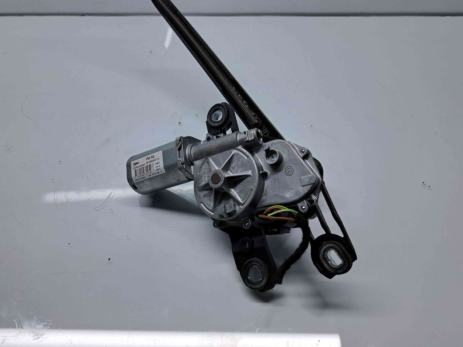Motoras stergator haion Seat Leon (5F1) [Fabr 2012-2018] 5F4955711 - imagine 3