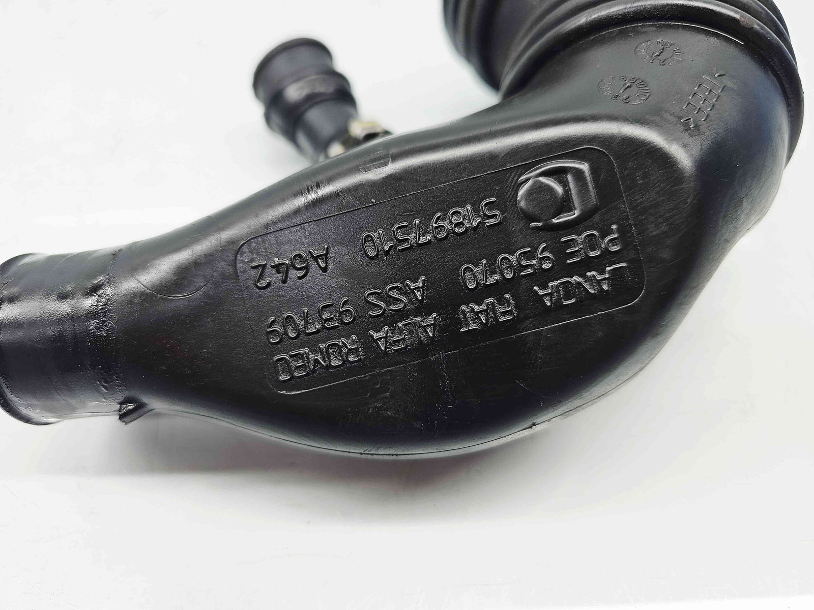 Tub admisie aer Fiat 500L Trekking [Fabr 2012-prezent] 51897510 1.3 199B4000 62KW / 85CP - imagine 2