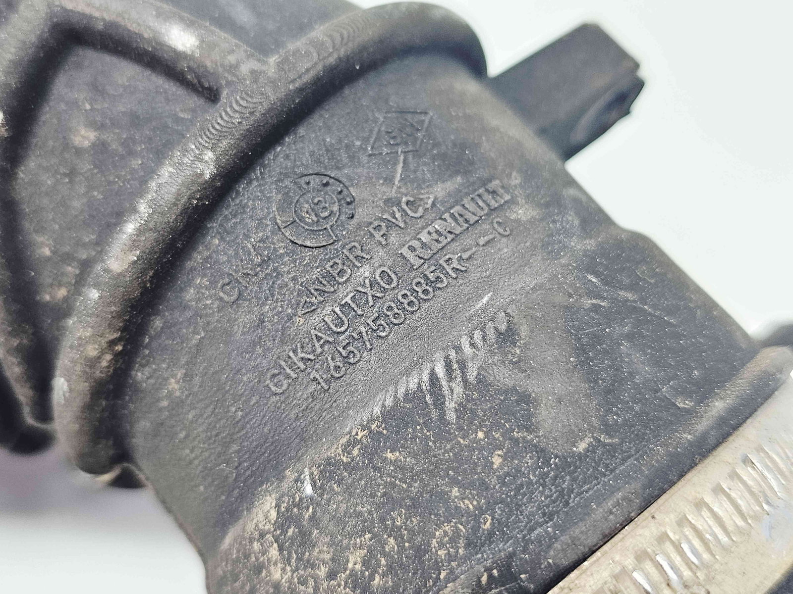 Tub admisie aer Renault Captur (J87) [Fabr 2013-2017] 165758885R 1.5 dCi K9K608 66KW / 90CP - imagine 2