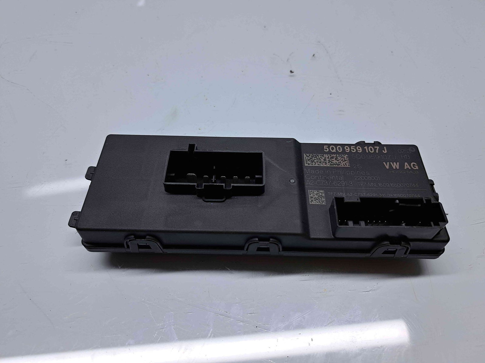 Modul confort Volkswagen Tiguan II (AD1, AX1) [Fabr 2016-2018] 5Q0959107J - imagine 1