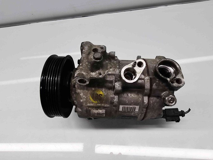 Compresor clima  Volkswagen Tiguan II (AD1, AX1) [Fabr 2016-2018] 5Q0816803 2.0 TDI DFCA 140KW / 190CP