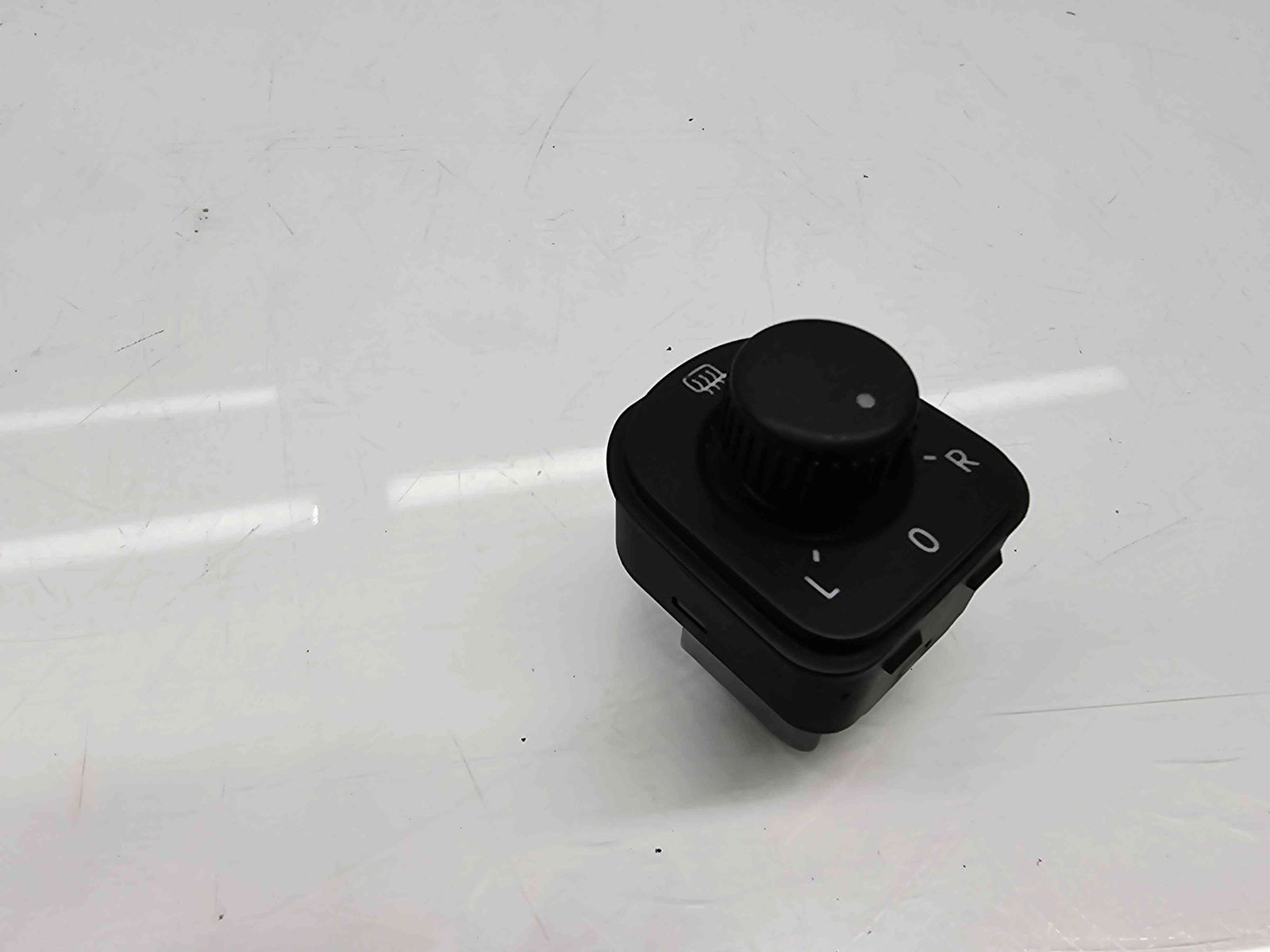 Buton reglaj oglinzi Volkswagen Golf 5 (1K1) [Fabr 2004-2008] 1K0959565H - imagine 6
