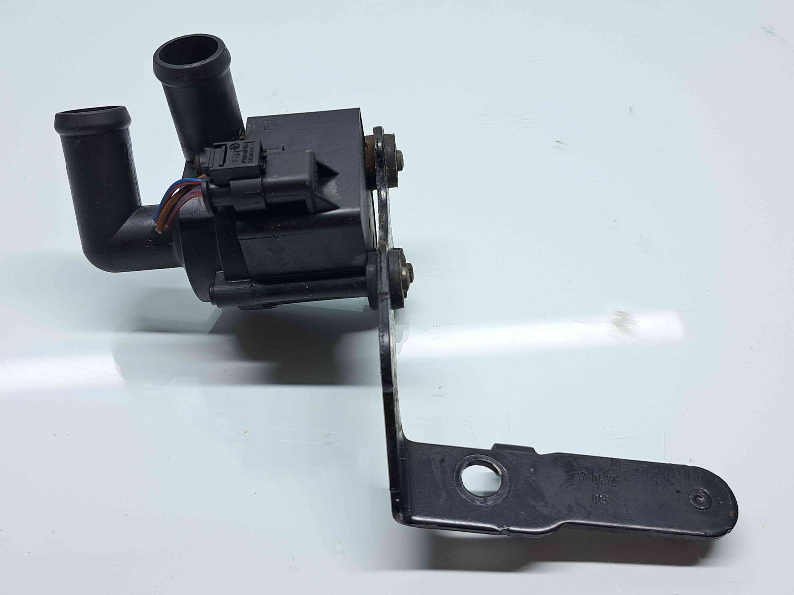 Pompa recirculare apa Volkswagen Passat B7 (362) [Fabr 2010-2014] 5N0965561 2.0 TDI CFFB 103KW / 140CP - imagine 3