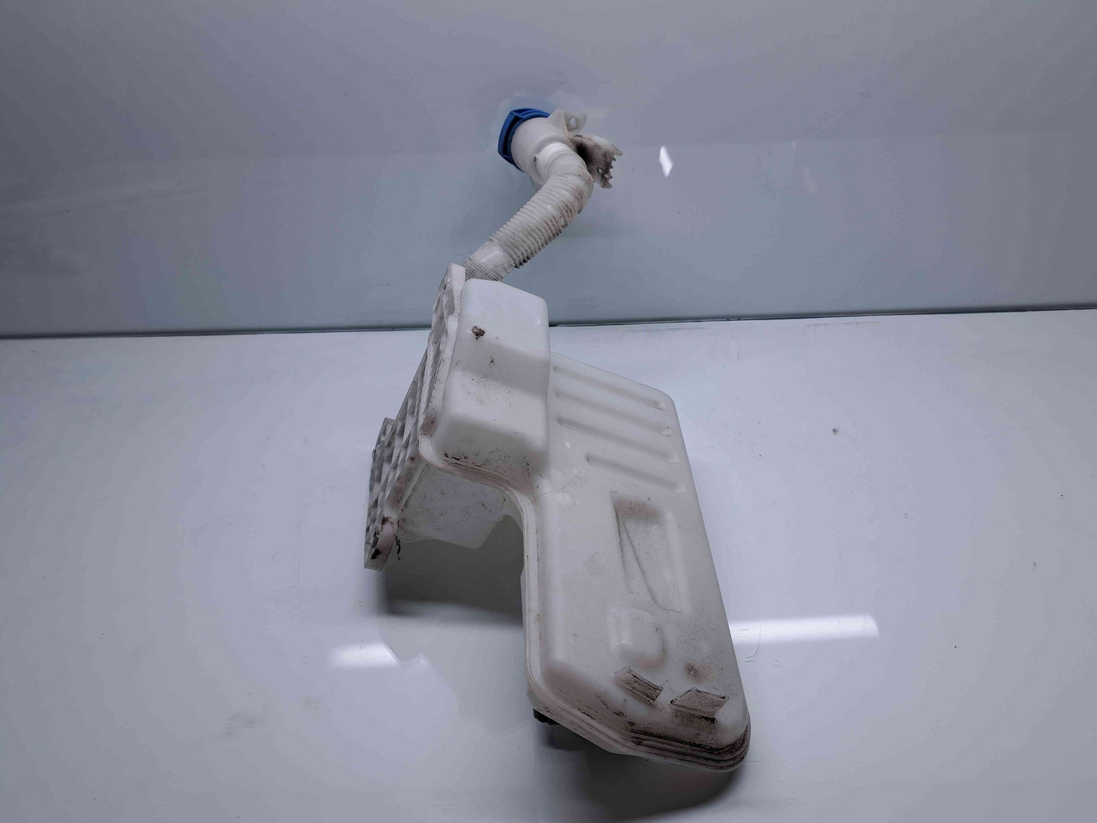 Vas lichid parbriz Seat Leon (5F1) [Fabr 2012-2018] 5Q0955448 - imagine 5